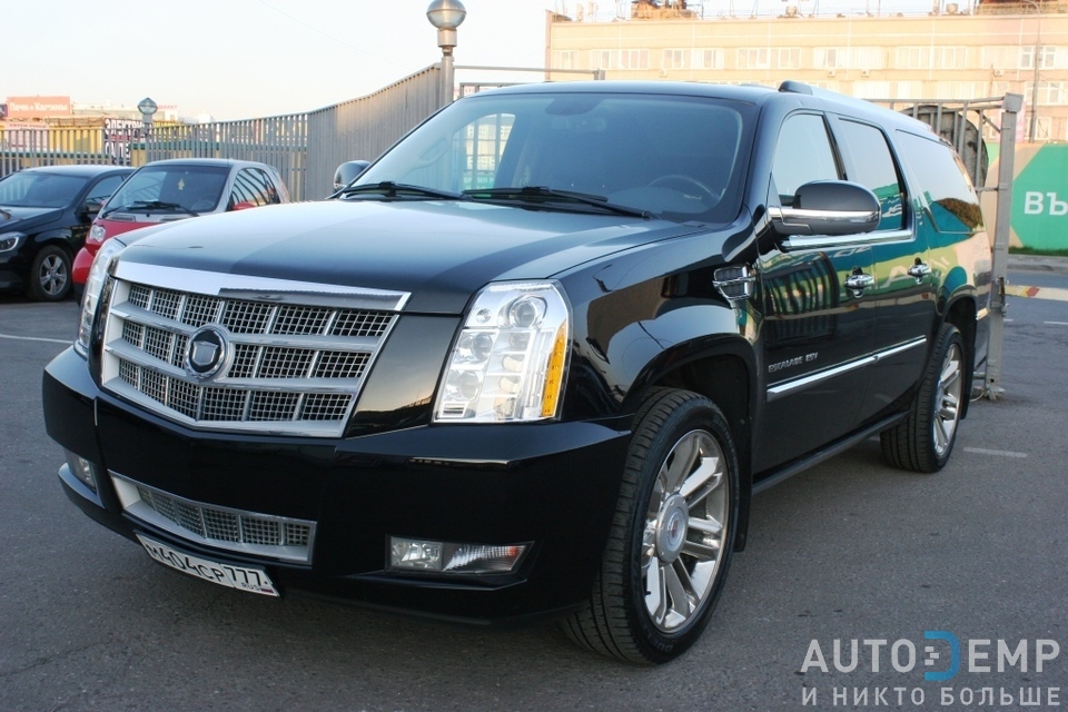 Cadillac Escalade III 