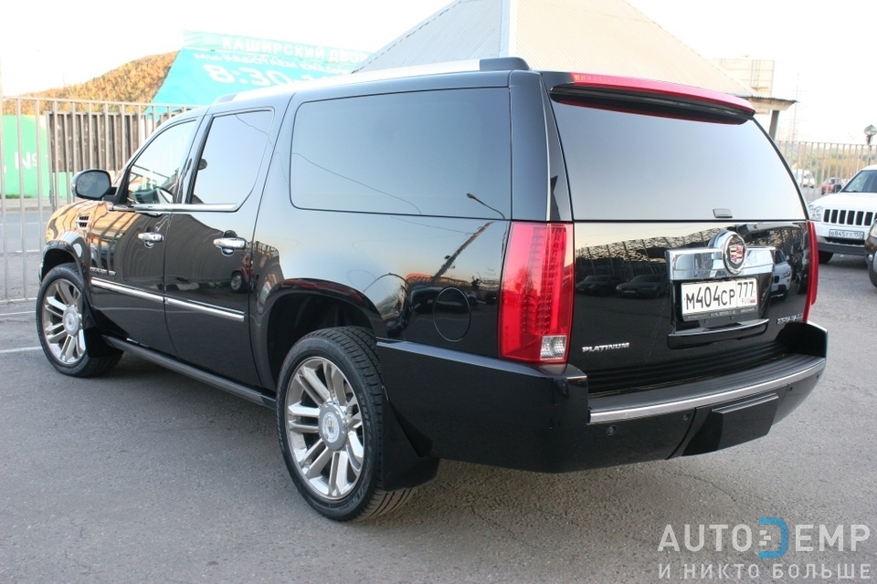 Cadillac Escalade III 