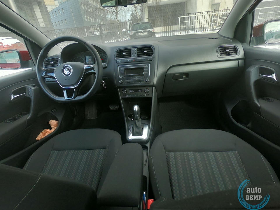 Volkswagen Polo V Рестайлинг 
