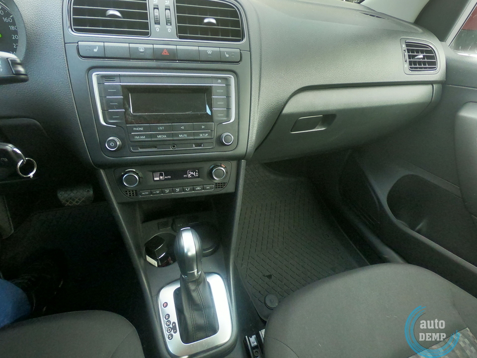 Volkswagen Polo V Рестайлинг 