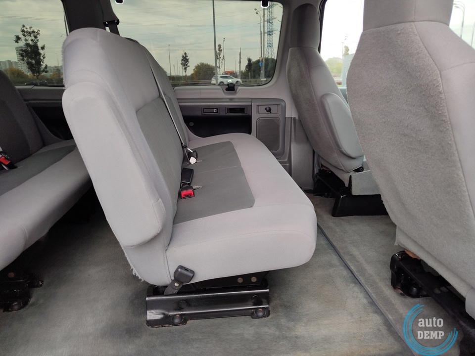 Ford Econoline IV 