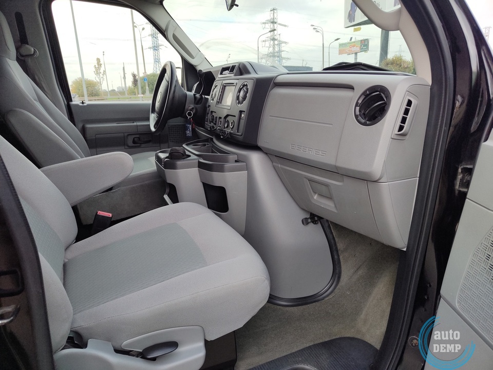 Ford Econoline IV 