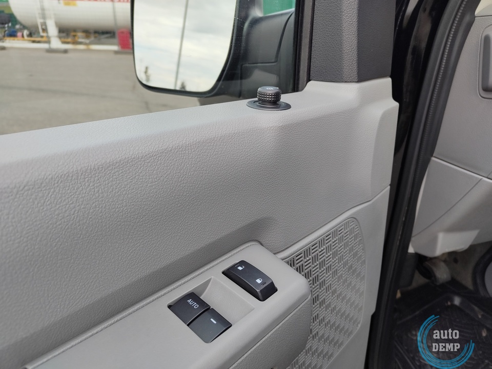 Ford Econoline IV 