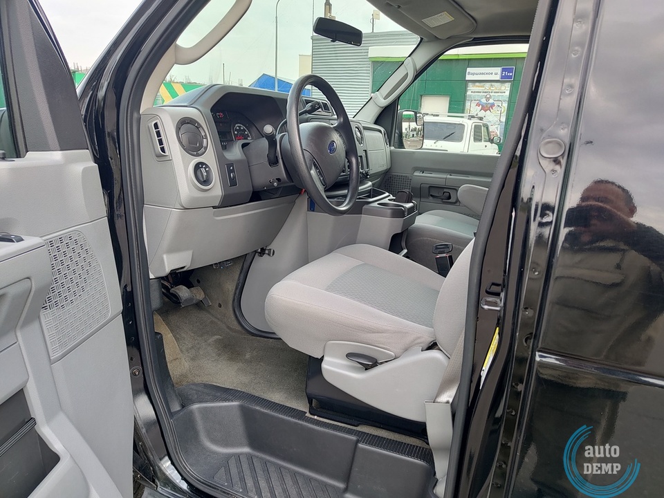 Ford Econoline IV 