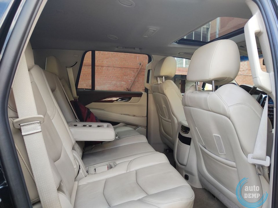 Cadillac Escalade IV 