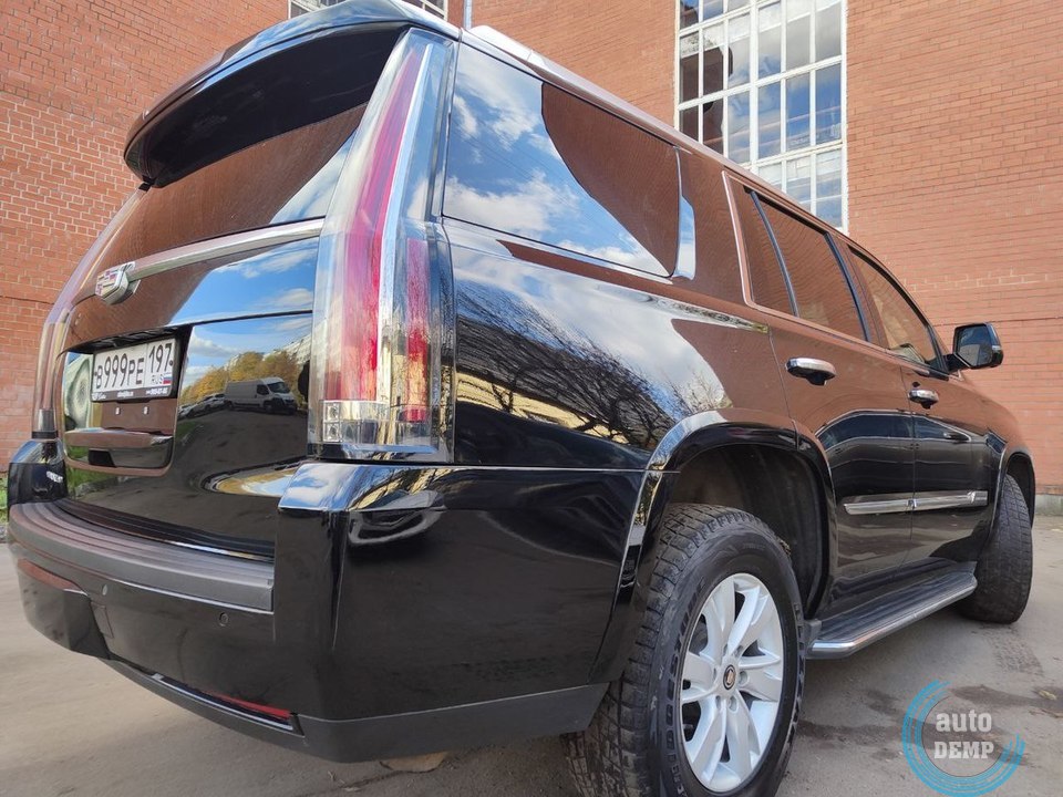 Cadillac Escalade IV 